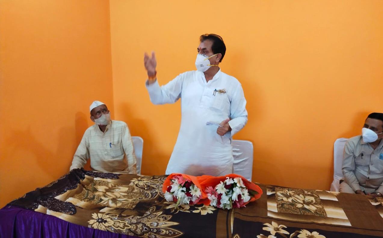 विधायक निधि से 7 लाख 50 हजार रुपये देने की घोषणा की