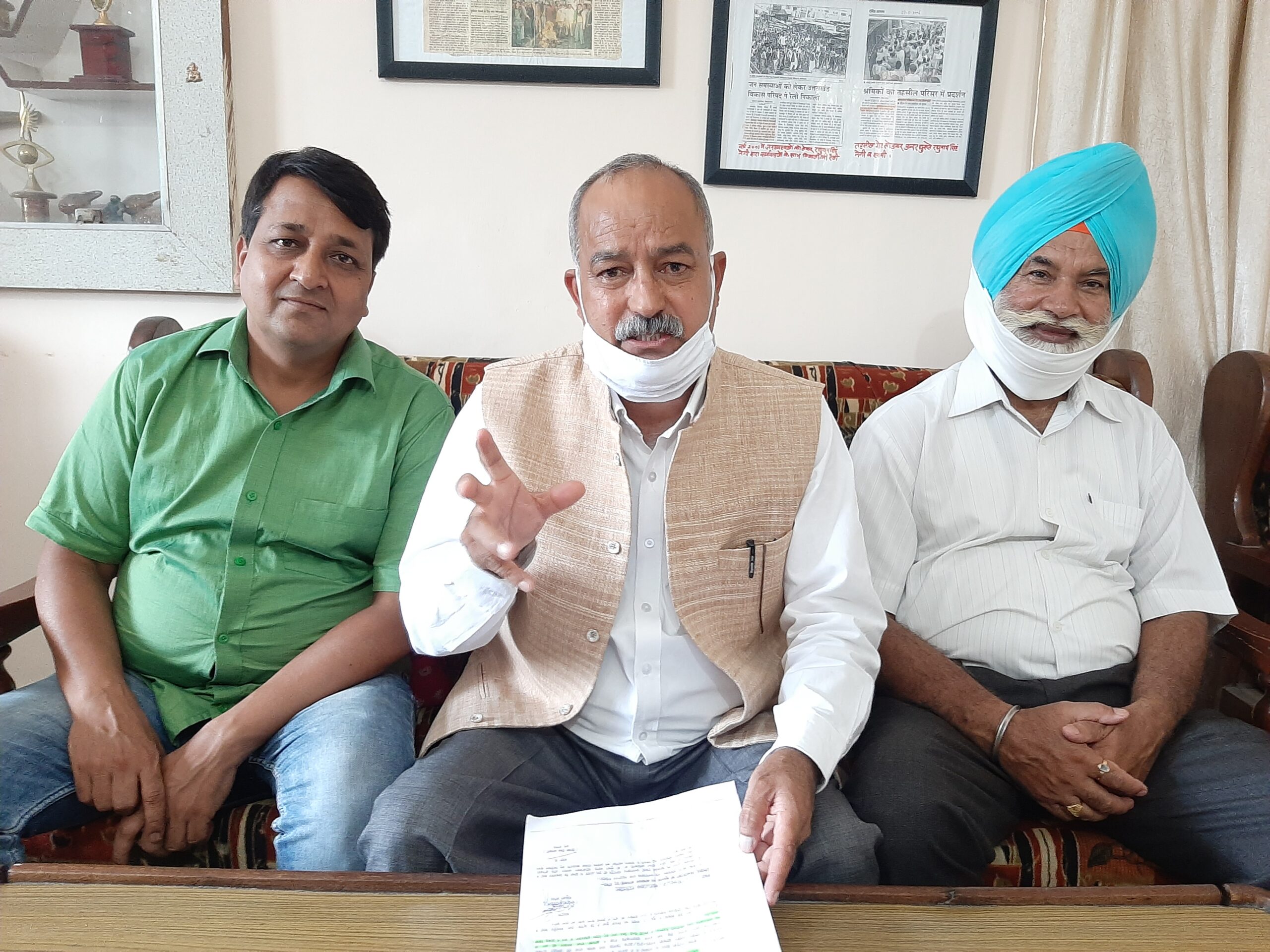 क्या 100-150 सरकारी वकीलों का अमला है सिर्फ राजनीतिक स्वार्थ सिद्धि को