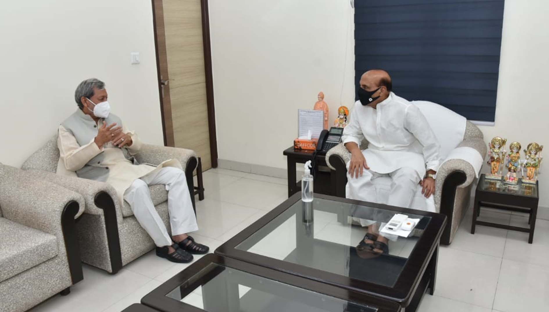 राज्य में दो कोविड केयर सेंटर की स्थापना करवाने के लिए रक्षा मंत्री का आभार जताया