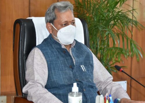 कोविड़ नियंत्रण व वैक्सीनेशन को लेकर मुख्यमंत्री ने जिलाधिकारियों के साथ की बैठक