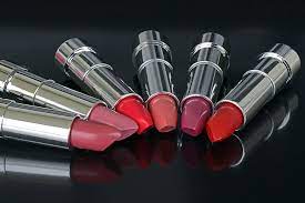 Which lipstick color is best for you, choose the perfect color according to the skin